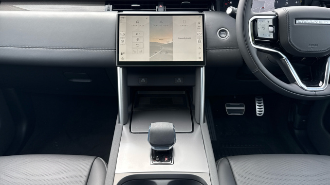 Land Rover Discovery Sport 2.0 D200 Metropolitan 5dr Auto [5 Seat] Diesel Station Wagon - Image 14